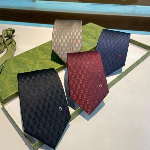 replica,repliche,fake,1:1,earrings,bracelet,ring,jewelry Gucci New Counter [Cravatta con stampa logo GG] Cravatta da uomo (4FSWF)