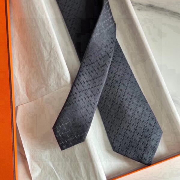 replica,repliche,fake,1:1,earrings,bracelet,ring,jewelry Cravatta Hermès da uomo Diamond H Plaid, nuova serie, 100% seta twill, personalizzazione fatta a mano (WLJKF)