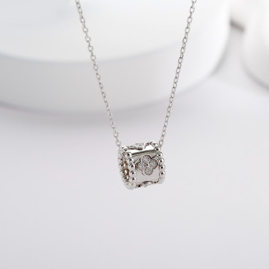 replica,repliche,fake,1:1,earrings,bracelet,ring,jewelry Collana caleidoscopio in platino Vanjia (H1MU0) replica,repliche,fake,1:1,earrings,bracelet,ring,jewelry Collana caleidoscopio in platino Vanjia (H1MU0)