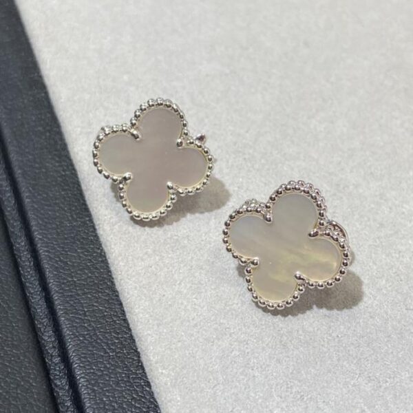 replica,repliche,fake,1:1,earrings,bracelet,ring,jewelry Orecchini Van Cleef & Arpels Heavy Industry a forma di quadrifoglio ZP personalizzati con pietra di grado 5A (6SBGR)
