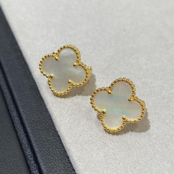 replica,repliche,fake,1:1,earrings,bracelet,ring,jewelry Orecchini Van Cleef & Arpels Heavy Industry a forma di quadrifoglio ZP personalizzati con pietra di grado 5A (V2UDT)
