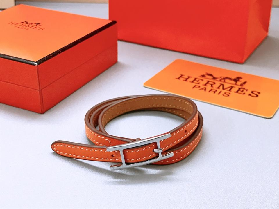 replica,repliche,fake,1:1,earrings,bracelet,ring,jewelry HERMES Bracciale in pelle a tre cerchi serie Hermès in vera pelle di vitello (87270) replica,repliche,fake,1:1,earrings,bracelet,ring,jewelry HERMES Bracciale in pelle a tre cerchi serie Hermès in vera pelle di vitello (87270)