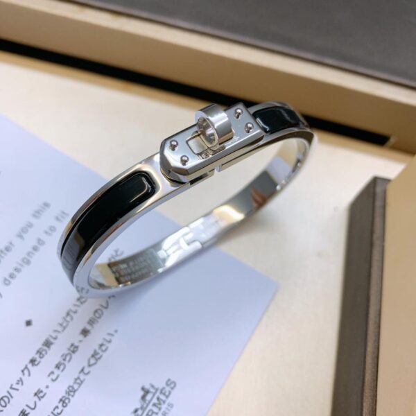 replica,repliche,fake,1:1,earrings,bracelet,ring,jewelry Nuovo bracciale smaltato Hermes (P42X8)