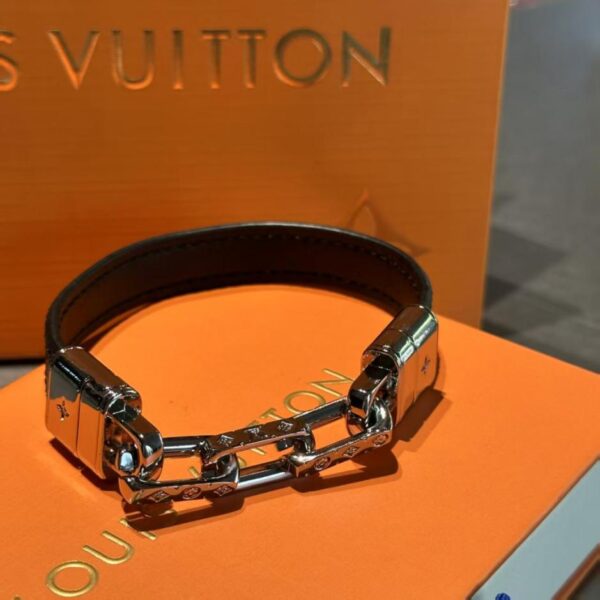 replica,repliche,fake,1:1,earrings,bracelet,ring,jewelry Bracciale LV Links (HNUES)