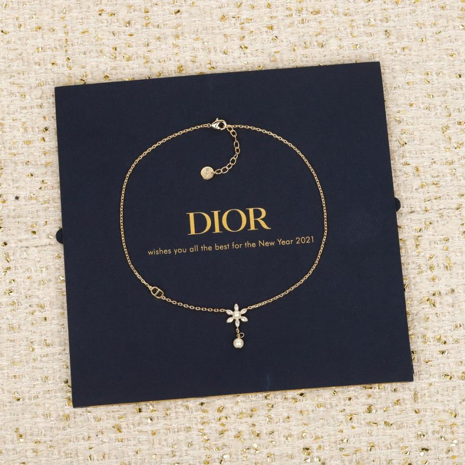 replica,repliche,fake,1:1,earrings,bracelet,ring,jewelry Collana Dior con perle e piccoli fiori a goccia (RQAYD) replica,repliche,fake,1:1,earrings,bracelet,ring,jewelry Collana Dior con perle e piccoli fiori a goccia (RQAYD)