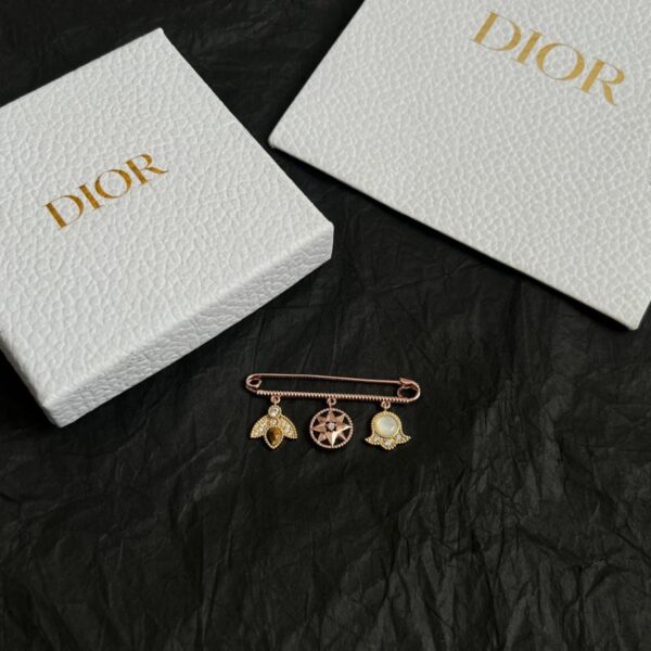 replica,repliche,fake,1:1,earrings,bracelet,ring,jewelry Spilla vintage Dior (3MGCB)
