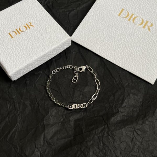 replica,repliche,fake,1:1,earrings,bracelet,ring,jewelry Bracciale Dior (M9F3U)