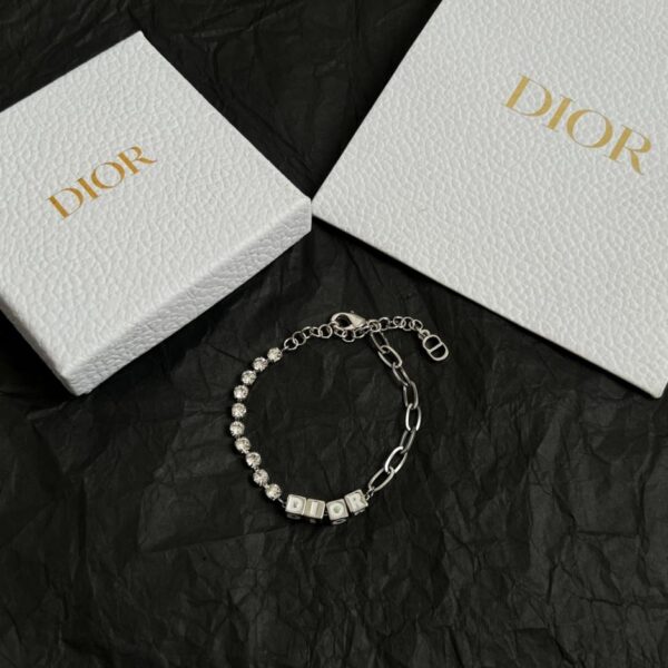 replica,repliche,fake,1:1,earrings,bracelet,ring,jewelry Bracciale Dior (BWCMV)