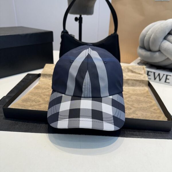 replica,repliche,fake,1:1,earrings,bracelet,ring,jewelry Cappellino da baseball originale Burberry (0S3RB)