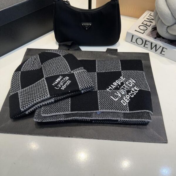 replica,repliche,fake,1:1,earrings,bracelet,ring,jewelry Set cappello e sciarpa in cashmere LV unisex (58F54)