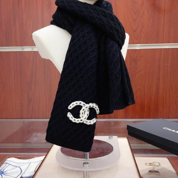 replica,repliche,fake,1:1,earrings,bracelet,ring,jewelry Maglieria Chanel (BLKL2)
