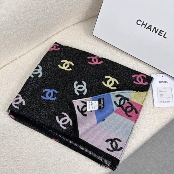 replica,repliche,fake,1:1,earrings,bracelet,ring,jewelry Sciarpa Chanel con logo arcobaleno (W00ND)