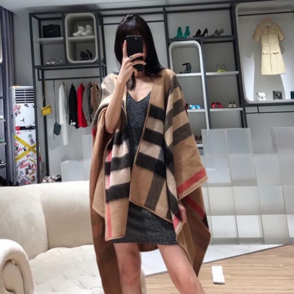 replica,repliche,fake,1:1,earrings,bracelet,ring,jewelry Mantella double face Burberry (PTKXR)