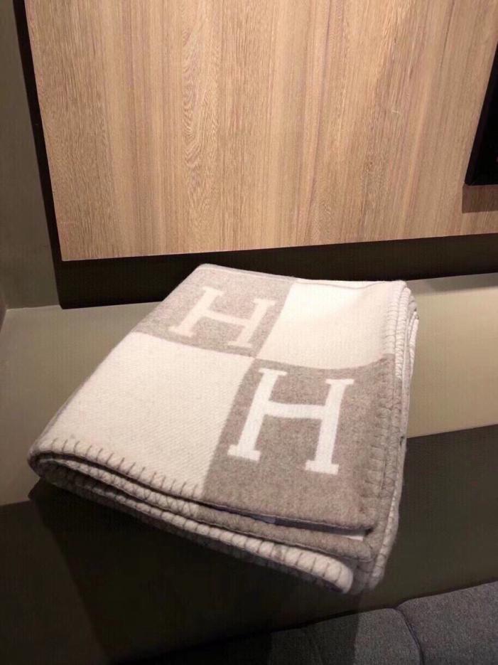 replica,repliche,fake,1:1,earrings,bracelet,ring,jewelry Coperta in cashmere premium HERMES (BO2QA) replica,repliche,fake,1:1,earrings,bracelet,ring,jewelry Coperta in cashmere premium HERMES (BO2QA)
