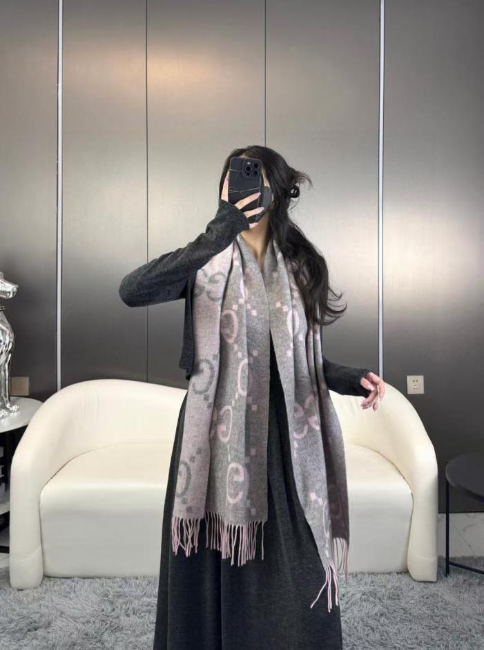 replica,repliche,fake,1:1,earrings,bracelet,ring,jewelry Sciarpa Big G Tassel, stile classico, double face, con nappa jacquard Big G (XGDEJ) replica,repliche,fake,1:1,earrings,bracelet,ring,jewelry Sciarpa Big G Tassel, stile classico, double face, con nappa jacquard Big G (XGDEJ)