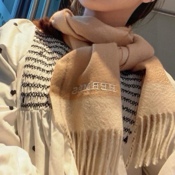 replica,repliche,fake,1:1,earrings,bracelet,ring,jewelry Sciarpa da uomo Hermes in lana (HT43S)