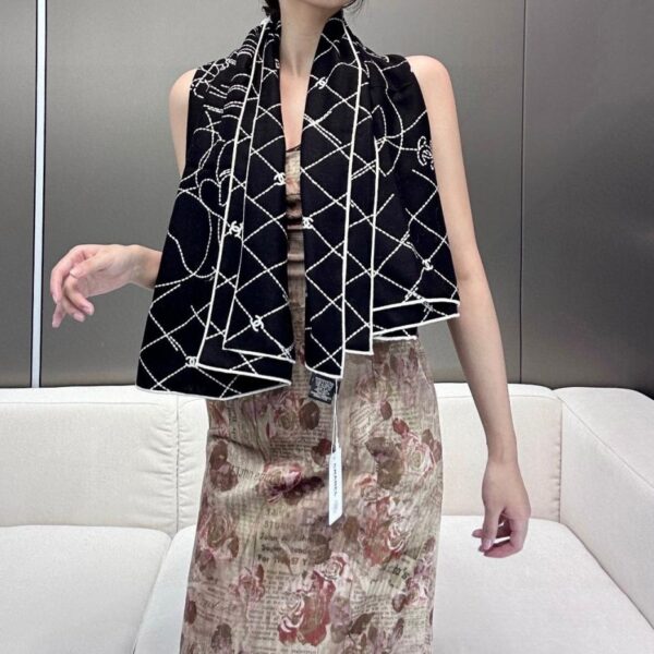 replica,repliche,fake,1:1,earrings,bracelet,ring,jewelry Sciarpa quadrata in velluto jacquard di seta e cashmere Chanel (LVBEJ)