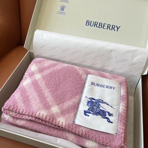 replica,repliche,fake,1:1,earrings,bracelet,ring,jewelry Ultima versione della sciarpa Burberry in lana selezionata al 100%, adatta per uomo e donna (IDA7R)
