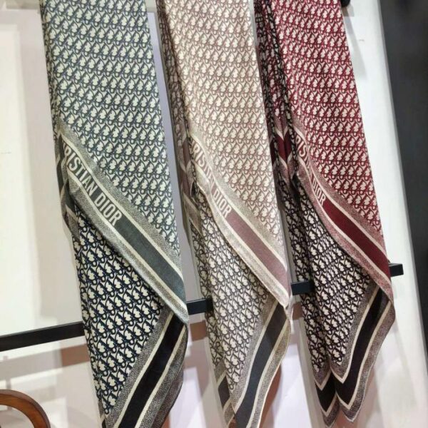 replica,repliche,fake,1:1,earrings,bracelet,ring,jewelry RDO2531 double face colori diversi 70% cashmere 30% seta Dior (B8L85)
