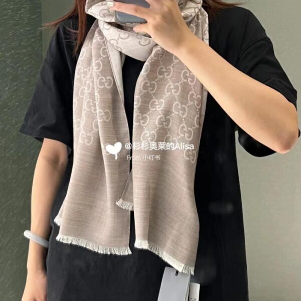 replica,repliche,fake,1:1,earrings,bracelet,ring,jewelry Sciarpa lunga GG Elegante sciarpa lunga bicolore in seta e cashmere jacquard (9FBRH)