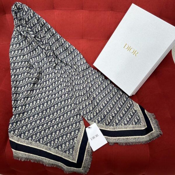replica,repliche,fake,1:1,earrings,bracelet,ring,jewelry Dior Must-Have Super Practical Large Shawl (37G8L)