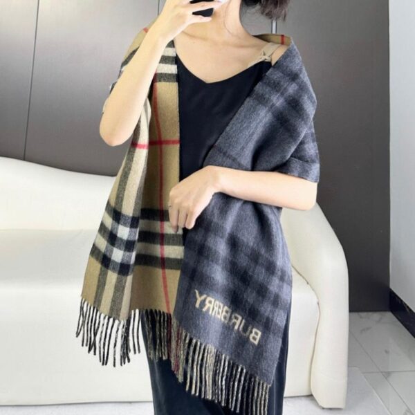replica,repliche,fake,1:1,earrings,bracelet,ring,jewelry Sciarpa color block a quadri Burberry (88S9C)