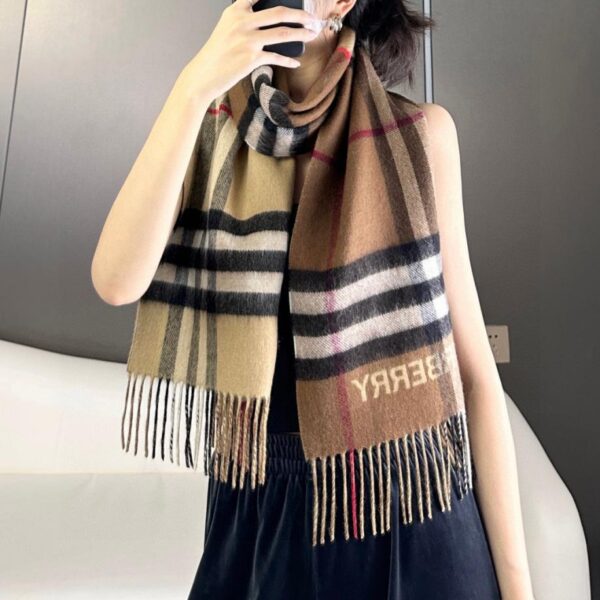 replica,repliche,fake,1:1,earrings,bracelet,ring,jewelry Sciarpa color block a quadri Burberry (EMZ1Q)