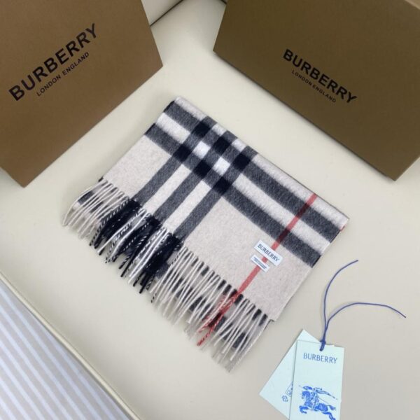 replica,repliche,fake,1:1,earrings,bracelet,ring,jewelry Sciarpa classica in cashmere a quadri Burberry (I04B8)