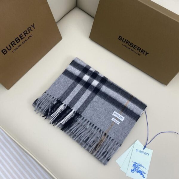 replica,repliche,fake,1:1,earrings,bracelet,ring,jewelry Sciarpa classica in cashmere a quadri Burberry (YX1UB)