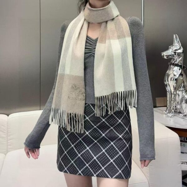 replica,repliche,fake,1:1,earrings,bracelet,ring,jewelry Sciarpa da uomo Burberry 100% cashmere (8PYC9)