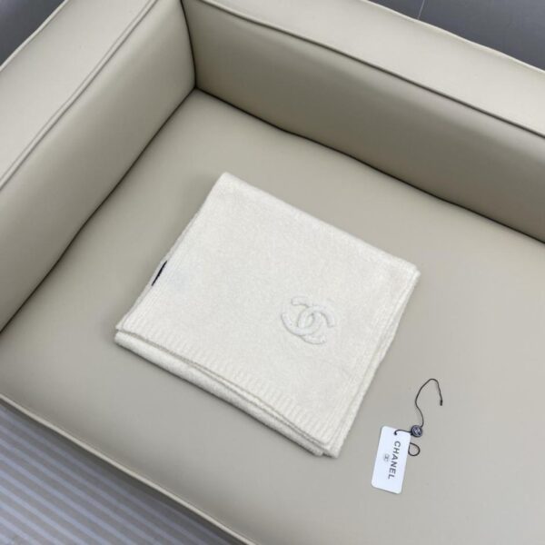 Sciarpa Chanel in cashmere oro e argento (JICG5)