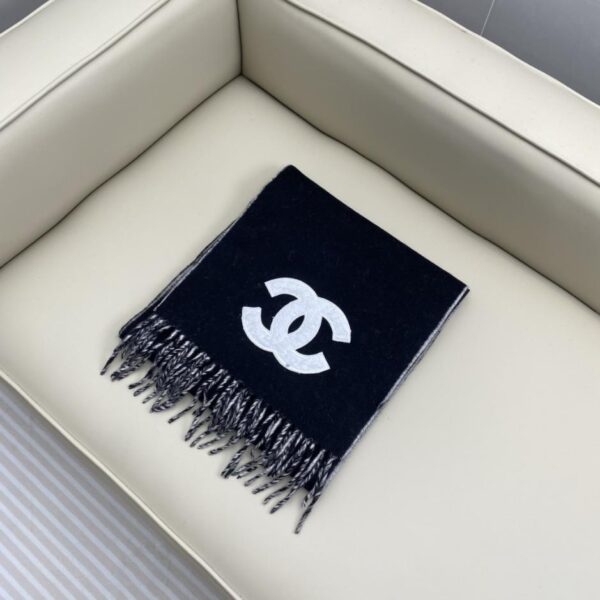 replica,repliche,fake,1:1,earrings,bracelet,ring,jewelry Scialle Chanel con logo bifacciale in tinta unita (554RN)