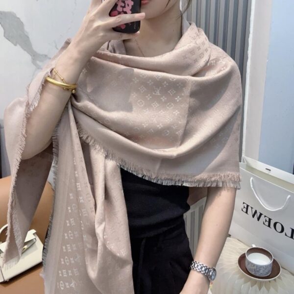 replica,repliche,fake,1:1,earrings,bracelet,ring,jewelry Scialle LV Petit Louis (1MVR4)