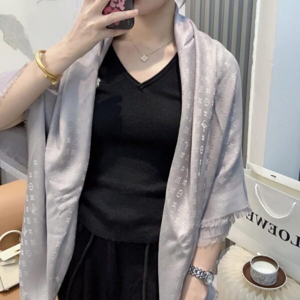 replica,repliche,fake,1:1,earrings,bracelet,ring,jewelry Scialle LV Petit Louis (Z5W2P)