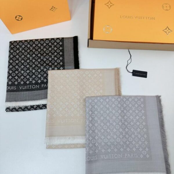 replica,repliche,fake,1:1,earrings,bracelet,ring,jewelry Ultimo modello di contatore LV (8Q2HC)