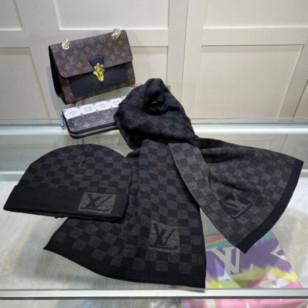 replica,repliche,fake,1:1,earrings,bracelet,ring,jewelry Sito ufficiale Louis Vuitton Nuovo set di lana e cashmere, cappello + sciarpa unisex (U5KMQ)