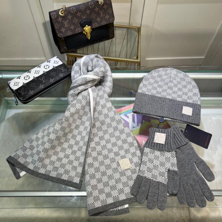 replica,repliche,fake,1:1,earrings,bracelet,ring,jewelry LOUIS VUITTON set di tre pezzi in lana con cappello, sciarpa e guanti (AJ15S) replica,repliche,fake,1:1,earrings,bracelet,ring,jewelry LOUIS VUITTON set di tre pezzi in lana con cappello, sciarpa e guanti (AJ15S)