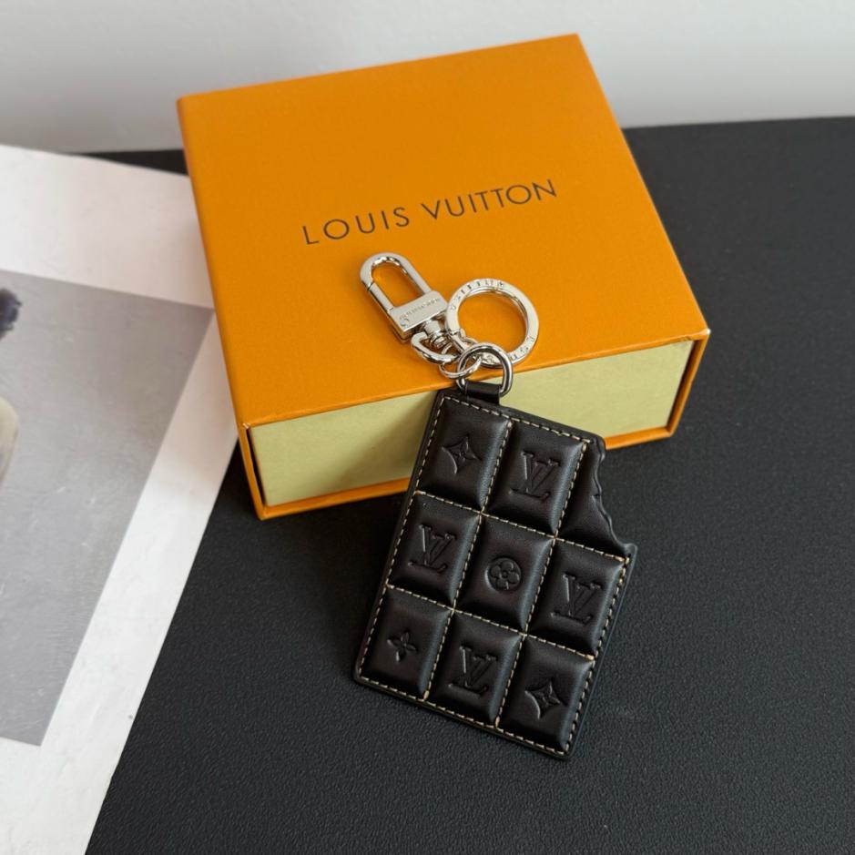 replica,repliche,fake,1:1,earrings,bracelet,ring,jewelry Nuovo arrivo ️M01478️Portachiavi con ciondolo in cioccolato Louis Vuitton (MUK01) replica,repliche,fake,1:1,earrings,bracelet,ring,jewelry Nuovo arrivo ️M01478️Portachiavi con ciondolo in cioccolato Louis Vuitton (MUK01)