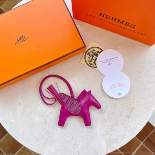 replica,repliche,fake,1:1,earrings,bracelet,ring,jewelry Portachiavi con ciondolo per borsa HERMES Rodeo Pegase in pelle di agnello cucita a mano + vera pelle di lucertola (WABD3)