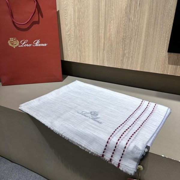 replica,repliche,fake,1:1,earrings,bracelet,ring,jewelry Sciarpa in cashmere Loro Piana (SOSR9)