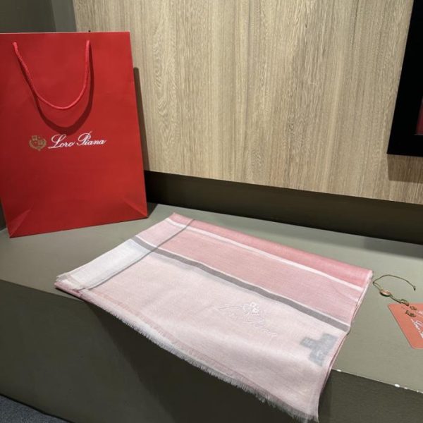 replica,repliche,fake,1:1,earrings,bracelet,ring,jewelry Sciarpa sottile in cashmere Loro (S4TW0)