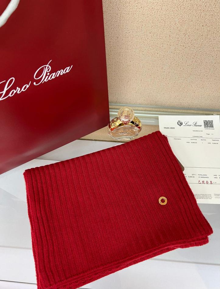replica,repliche,fake,1:1,earrings,bracelet,ring,jewelry Completo in maglia con volant in cashmere Loro Piana e cappello in cashmere 100% (3QVIR) replica,repliche,fake,1:1,earrings,bracelet,ring,jewelry Completo in maglia con volant in cashmere Loro Piana e cappello in cashmere 100% (3QVIR)