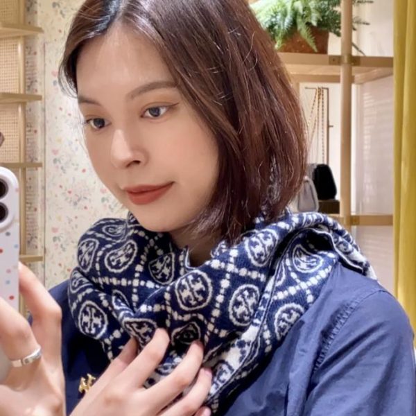 replica,repliche,fake,1:1,earrings,bracelet,ring,jewelry Sciarpa lunga grande in jacquard TORY BURCH T MONOGRAM (ZQX0O)
