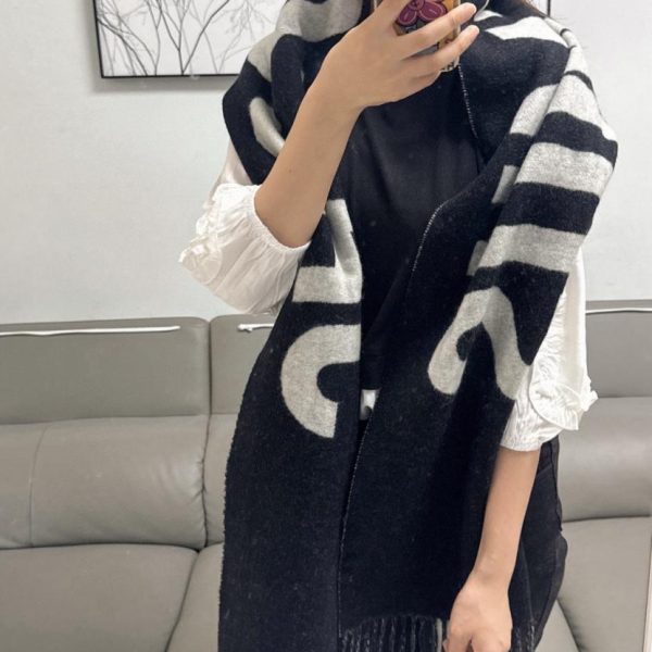 replica,repliche,fake,1:1,earrings,bracelet,ring,jewelry Sciarpa reversibile JACQUEMUS (7MY4K)