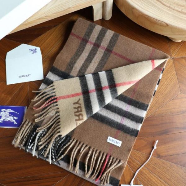 replica,repliche,fake,1:1,earrings,bracelet,ring,jewelry Sciarpa in cashmere jacquard color block double-face di Burberry (8S4RM)