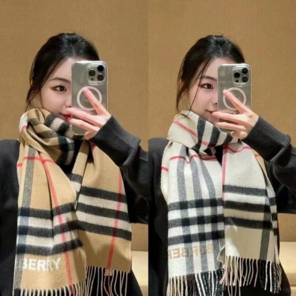 replica,repliche,fake,1:1,earrings,bracelet,ring,jewelry Sciarpa in cashmere jacquard color-block double-face di Burberry (ROYFQ)