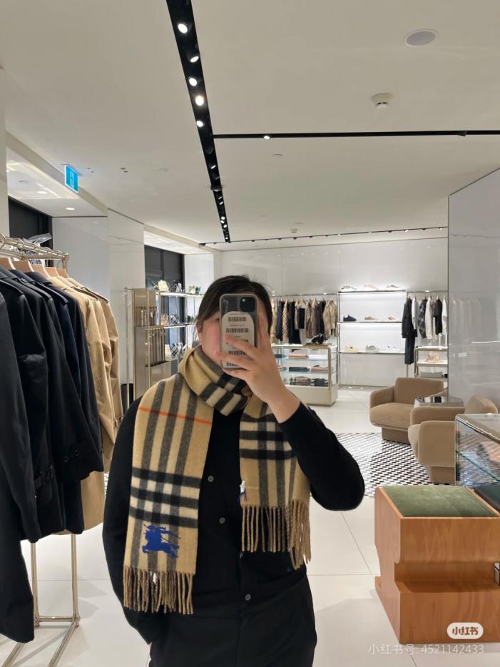 replica,repliche,fake,1:1,earrings,bracelet,ring,jewelry L’ultima sciarpa double-face in cashmere a quadri di Burberry con ricami, stampe e jacquard (NXID3) replica,repliche,fake,1:1,earrings,bracelet,ring,jewelry L’ultima sciarpa double-face in cashmere a quadri di Burberry con ricami, stampe e jacquard (NXID3)
