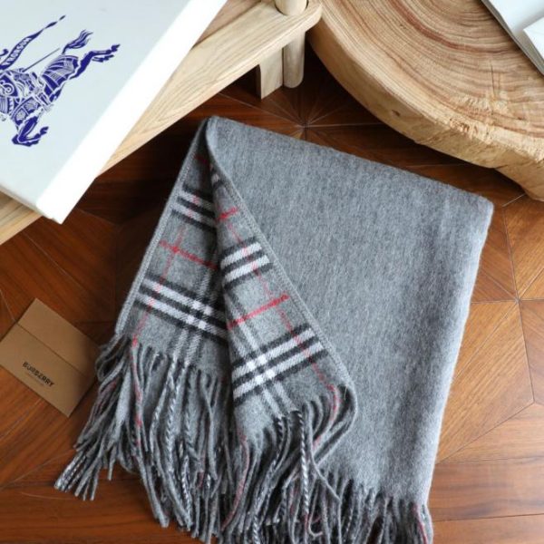 replica,repliche,fake,1:1,earrings,bracelet,ring,jewelry 【Burberry Miniature Cape 100% puro cashmere (BMEN8)】