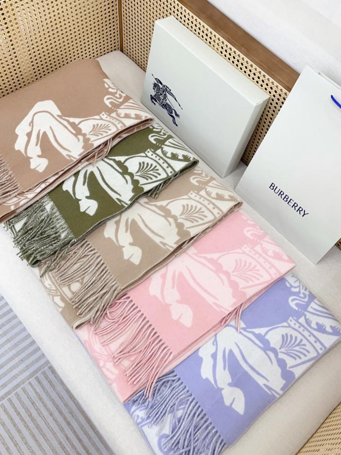 replica,repliche,fake,1:1,earrings,bracelet,ring,jewelry Cinque colori per la nuova mantella jacquard double-face equestre di Burberry (R3TDB) replica,repliche,fake,1:1,earrings,bracelet,ring,jewelry Cinque colori per la nuova mantella jacquard double-face equestre di Burberry (R3TDB)