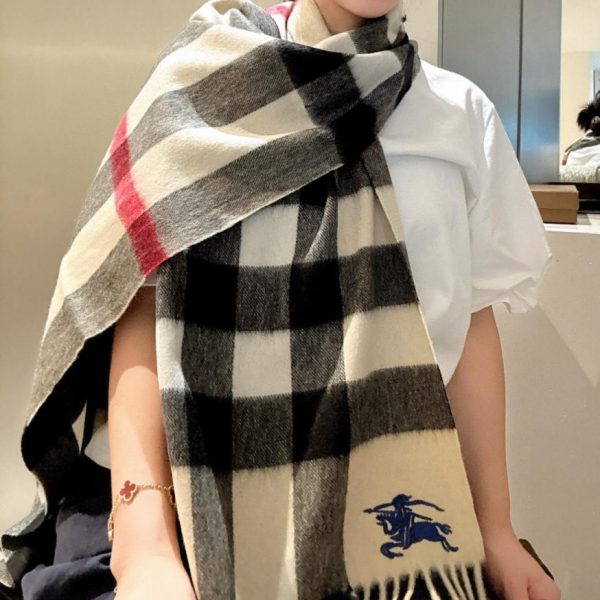 replica,repliche,fake,1:1,earrings,bracelet,ring,jewelry Sciarpe Burberry da uomo e da donna (JD7XT)
